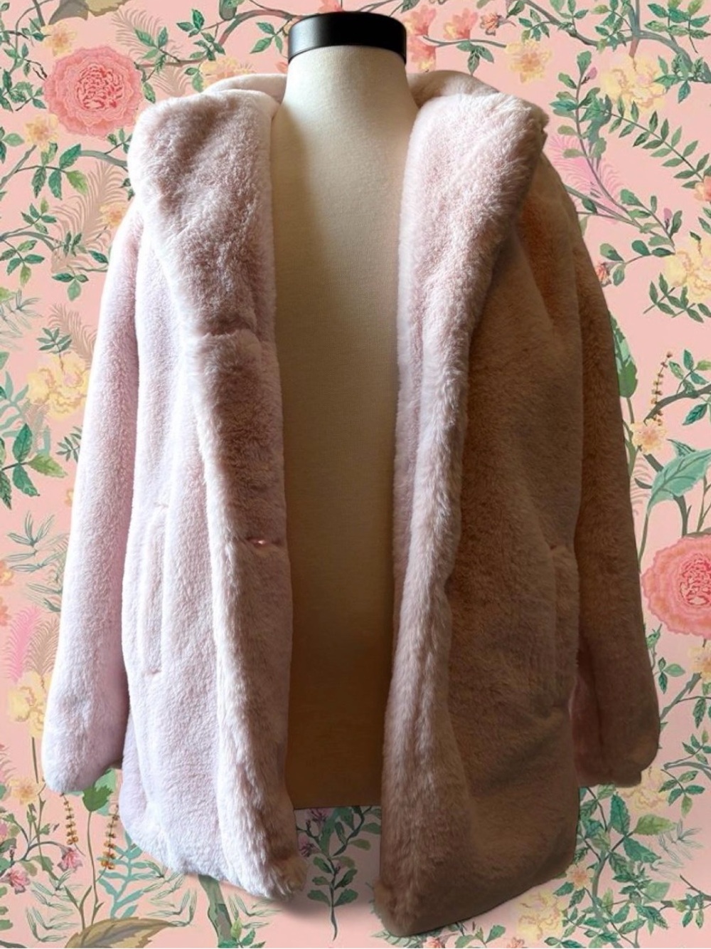JouJou Light Pink Faux Fur Coat Size M 8 10 Fluffy Soft Collar Buttons Cute